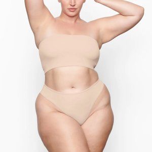 Skims Fits Everybody Bandeau Bra in Mica, size 2X